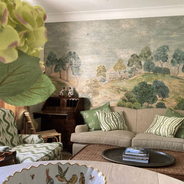 Sharon Lynch - Wallpaper Installer